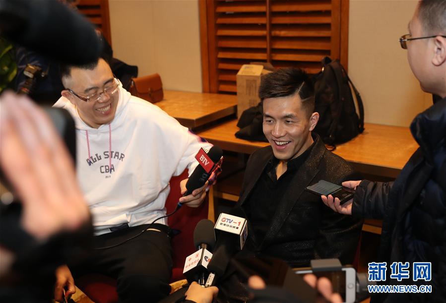 埃瓦尔同样